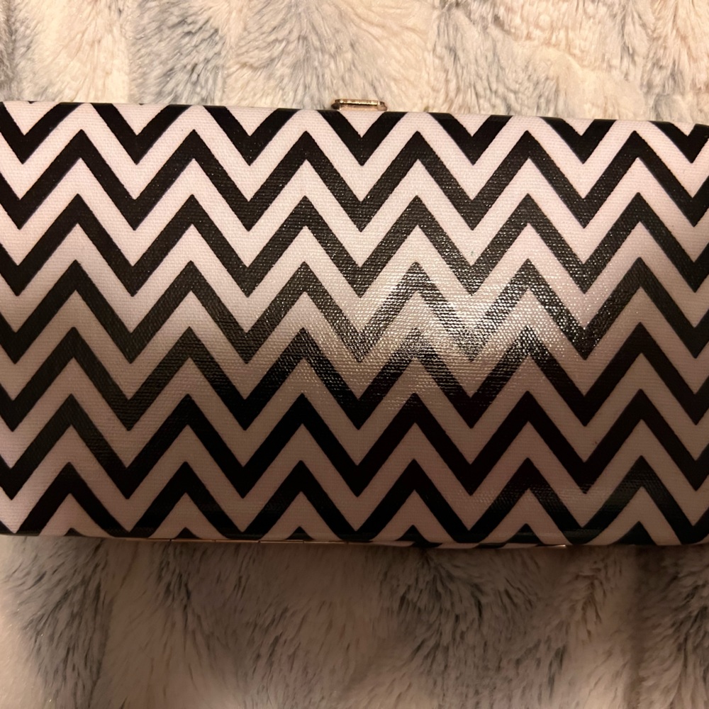 Black and white chevon wallet